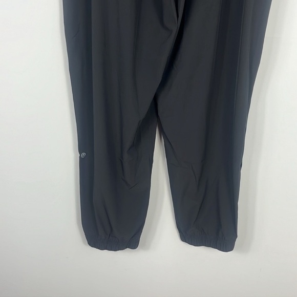 Lululemon Tearaway Mid-Rise Track Pant Size 8 Black LW5GAXS NWT - Picture 14 of 16